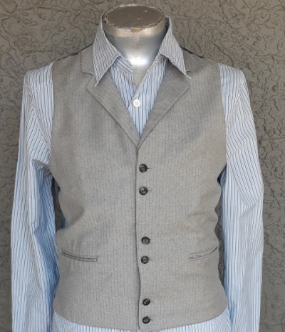 Wool pinstriped 6 button collared waistcoat, size M