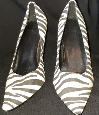 Zebra print canvas court shoe, size 39