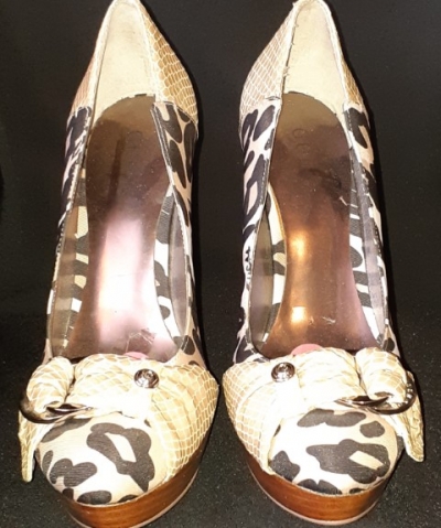 'Guess' platform high heel,fabric leopard/leather snakeskin size 9