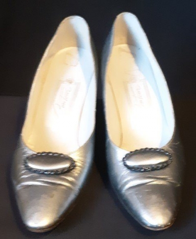 Vintage Patent Leather Pumps, Pewter by 'Contour', size 8B