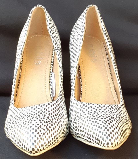 Leopard print court shoes by 'Rubi', synthetic, size 41