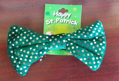 St.Patricks Day costume bow-tie, polyester/ sequined, green.