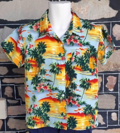 Hawaiian Shirt, Island Print, polyester, by 'Strictly Girls Surf', size S, unisex