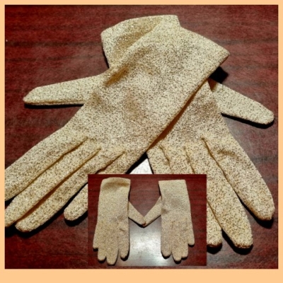 Vintage Lurex Glove, wrist length, nylon, size small.