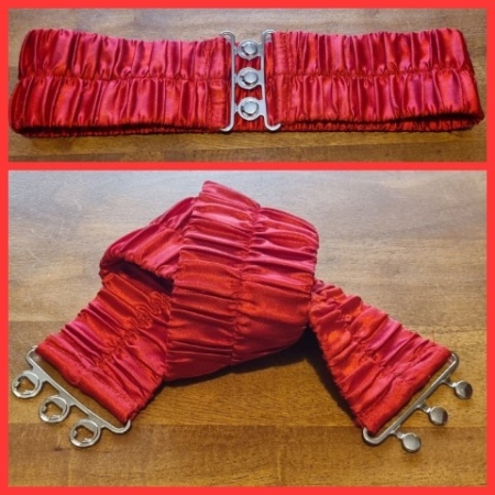 Red stretchy belt with metal fastener, size XS-S, polyester